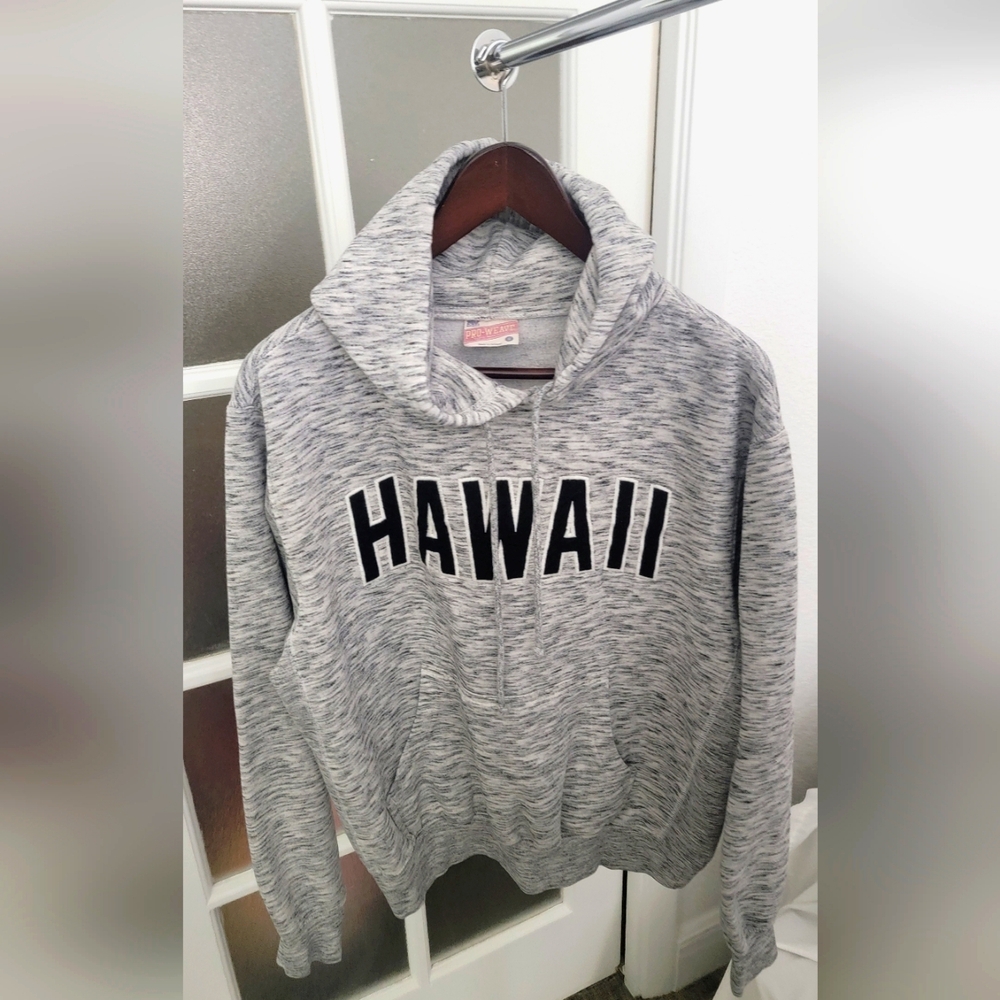 MV Sport Gray Zip Up Sweater with Hawaii Design